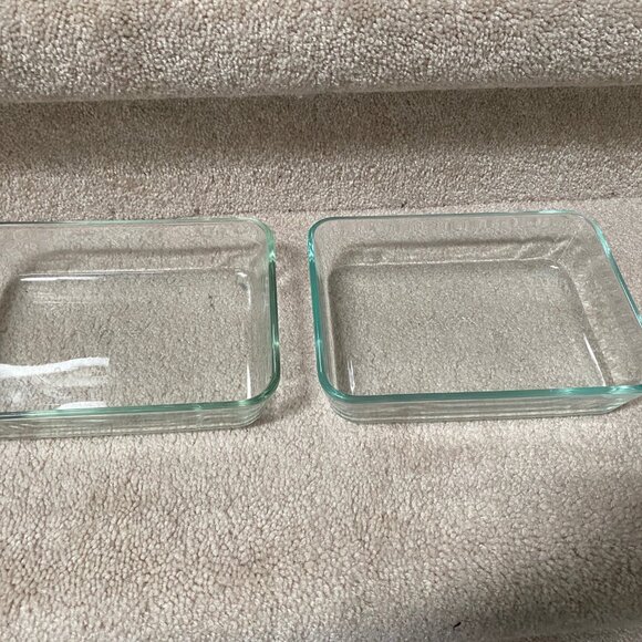 Pyrex x2  Rectangular 7x5 inch pans - Picture 1 of 1